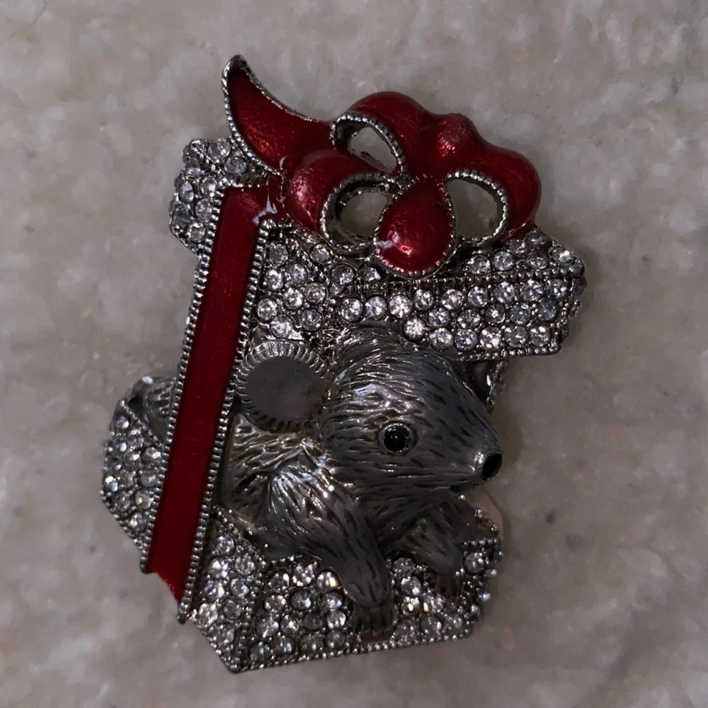 Napier Christmas Mouse Brooch Pin Silver Tone Simulated‎ Crystal *READ